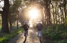 Cyklotoulky Jesenickem: Moravská stezka zavede cyklisty k Lesnímu baru i Priessnitzovým lázním