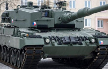 Armáda převzala v Přáslavicích poslední z 42 tanků Leopard 2A4. Nahradily zastaralé stroje T-72