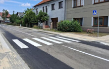 U Cihelny je bezpečněji. Nový přechod doplnily i další změny