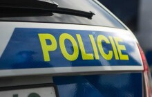 Senior se po propuštění z nemocnice nevrátil domů, pátrají po něm policisté a žádají veřejnost o pomoc