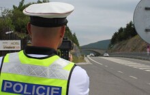 Z Jeseníku chtěla dojet až do Chorvatska. Auto jí podle policie nepatřilo
