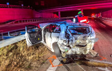 D1 u Přerova v noci uzavřela nehoda. Hasiči řešili velký únik kapalin
