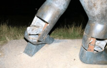 Policie pátrá po bílé dodávce. Může souviset s poškozením sv. Kryštofa