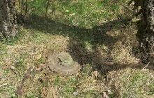 Hledač s detektorem kovu nalezl nedaleko Libavé protitankovou minu