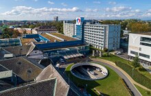 Do FN Olomouc jinudy. Důležitý příjezd k onkologii uzavřeli až do roku 2028