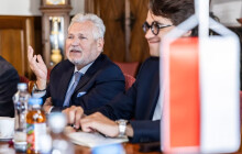 Předstihli jste nás, říká Ferancová. Do Olomouce zavítal bývalý polský prezident