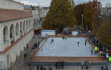 V Prostějově na náměstí už se bruslí. Proběhlo slavnostní otevření kluziště