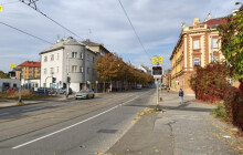 Řidiči tudy neprojedou. Wolkerovu v Olomouci zavírá oprava přejezdu