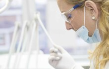 Nemocnice v kraji zvyšují kapacitu PCR testování, některé už dosáhly maxima