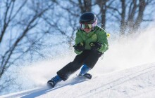 Vánoční dárek pro olomoucké lyžaře! Skiareál Hlubočky prodloužil sjezdovku.