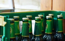 Zloděj vykradl sklepní kóji, odnesl si basu piv a demižon slivovice