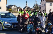 Policii při silničních kontrolách pomáhali také čerti a andělé