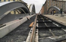 Stavba Rejnoka míří do finále. Koleje jsou usazené