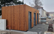 Stavba návštěvnického zázemí Kolářových sadů v Prostějově míří do finále