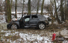 Boural do stromu, ověření alkoholu v krvi odmítl
