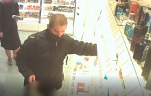 VIDEO: Ukradl voňavky za tisíce korun. Policie žádá veřejnost o pomoc