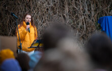 I mladí stojí fronty na přijetí do armády, říká studentka z Ukrajiny