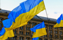 Terne Čhave, ukrajinské trio Korále i Lukáš Mareček. Olodvorek dnes rozezní benefiční akce pro Ukrajinu