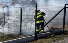 Požáry trávy o víkendu zaměstnaly hasiče, ti apelují na obezřetnost