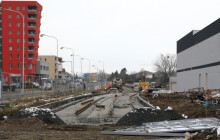 Stavba tramvajové trati na Nové Sady postupuje. Dojde k dalším změnám v dopravě