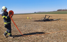 Policie hledá svědky pádu vrtulníku na okraji Olomouce, pilot zemřel