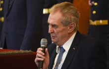 Sundejte ve školách Zemana, už toho bylo moc, vyzval radní Olomouckého kraje