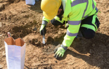 U obce Zdounky objevili pohřebiště. Archeologové našli i šperky nebožtíků