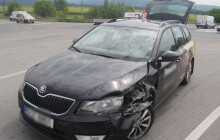 Nehoda za 135 tisíc. Nedal přednost a naboural škodovku