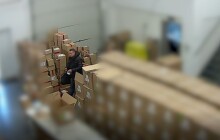 VIDEO: Podvod při nákupu antigenních testů za 8,5 milionu. Po neznámém muži pátrá policie