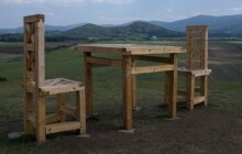 Tip na výlet: Ke stolu tam sedají obři. Navštivte Lánský vrch