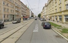 Na rušné třídě v Olomouci třicítkou. Město omezuje rychlost