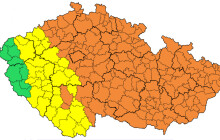 Vysoké teploty doprovází bouřky a riziko požárů. ČHMÚ vydal výstrahu