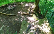 Cizinec spadl ze zříceniny hradu Hluboký u Hluboček. Skončil ve Fakultní nemocnici