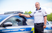 Vyměnil jsem modrou uniformu za bílou, říká dálniční policista Michal Dokoupil z Olomoucka