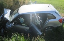 Při nehodě se zranilo pět lidí. Řidič neopatrně předjížděl