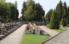 Nová místa posledního odpočinku vyjdou dráž. Město navyšuje kapacity