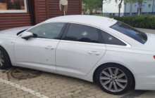 Poškodil audinu a zmizel. Hrozí mu rok za mřížemi