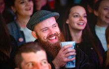 Začátek akademického roku oslaví MEET UP. Univerzita láká na Annet X, debatu o NFT i ocenění dobrovolníků