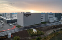 Distribuční centrum pro Amazon je hotové. Firma chce zaměstnat 2 tisíce lidí