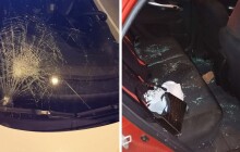 Po projíždějících autech házel cihly. Jednu cestující zranil, policistovi plivnul do obličeje