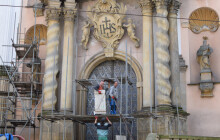 Jak si se zdražováním poradí arcidiecéze? Šetří, kde se dá