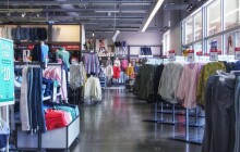 Sváteční otevírací doba. Které lékárny a obchody mohou otevřít?