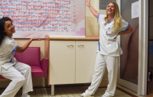 Vedou Viktorky a Honzové. Jak vypadal listopad v porodnici?