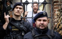 Věří v sebe, své schopnosti, sílu a čest, říká o policistech úspěšný český strongman Jiří Tkadlčík