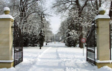 Přerov uzavřel park i hřbitovy. Provoz komplikuje mráz