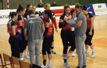 Volejbalistky na domácí půdě tentokrát nezazářily. Zato Ostravanky ano