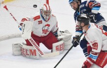 Hokejisté Vítkovic dobyli Olomouc a zůstávají jen bod za vedoucími Pardubicemi