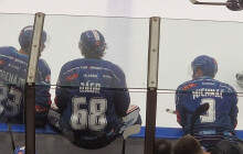 Jágr s rytíři odjíždí s nepořízenou. Kohouti vyprodali plecharénu a ukončili sérii proher