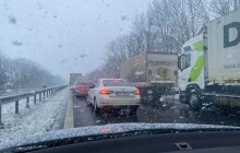 Aprílové počasí trápí řidiče na Olomoucku. Mohelnický kopec byl neprůjezdný