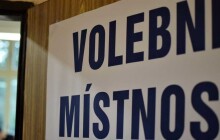 Ve dvě hodiny jsme otevřeli dveře a už se to nezastavilo, říká předsedkyně komise. Na volby se stojí fronty